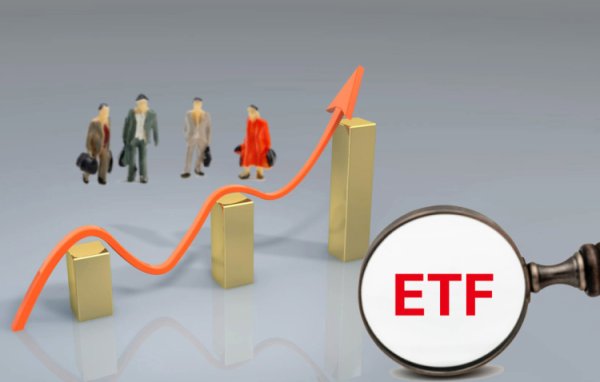股票配资资讯 指数增强基金发行升温，公募基金布局加速